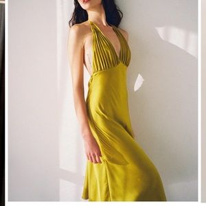 Onarin Ms pleat dress , worn once FRESHLY DRY CLEANED